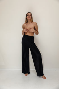Black trousers PLEATED
