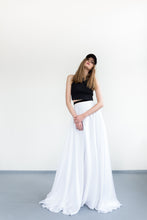 Load image into Gallery viewer, SOBJE Satin skirt