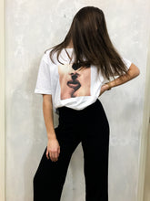 Load image into Gallery viewer, Essential tee KISS white